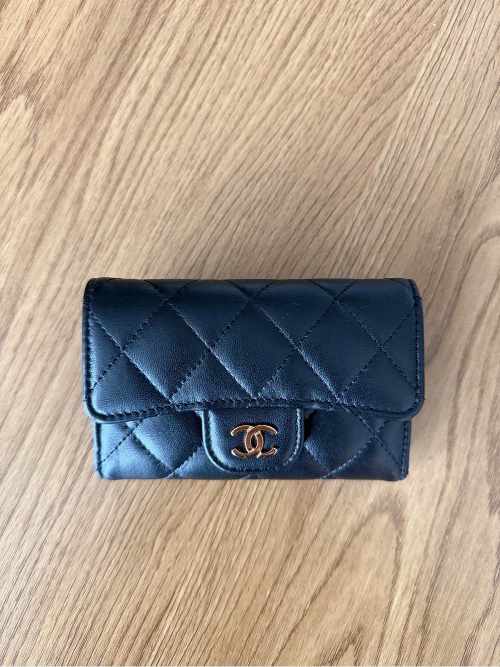 CHANEL Quilted Leather Mini Wallet in Black with Gold CC - Picture 3 of 5
